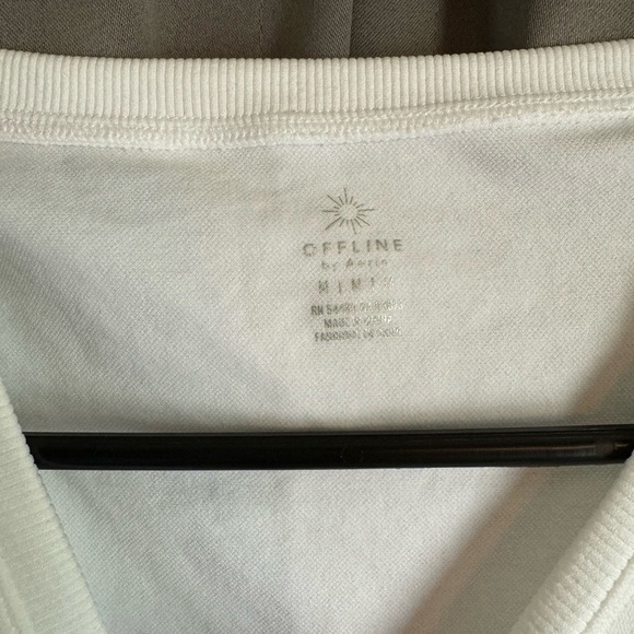 NWOT Aerie Offline Thick Ribbed Crop Top - Picture 3 of 4